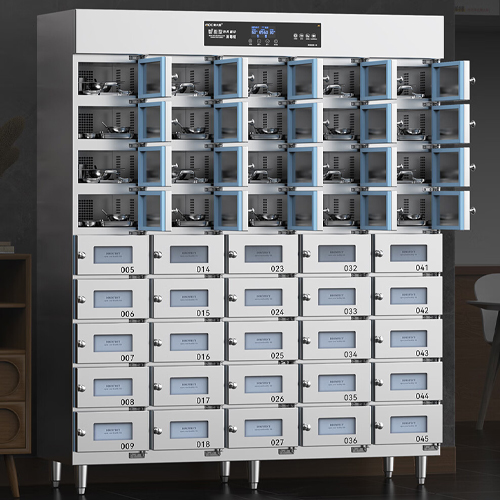 商用多格消毒柜：高效消毒解決方案，餐具衛(wèi)生新選擇
